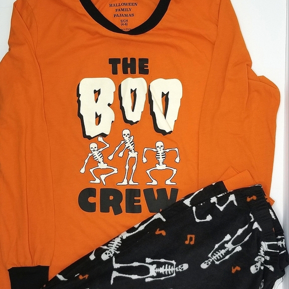 Halloween Family Pajamas "The Boo Crew" Skeleton Print Fleece PJ Set- Size Small - Picture 3 of 11